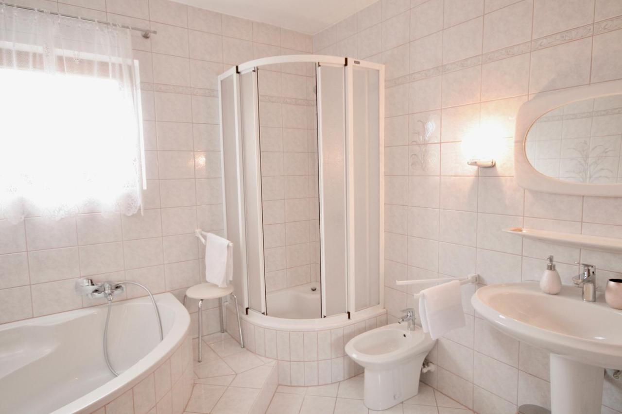 Ferienwohnung Лойчах Екстер'єр фото
